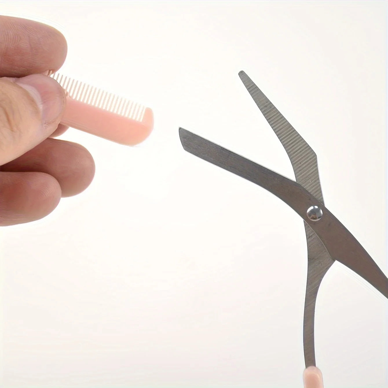 eyebrow scissors